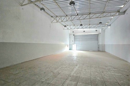 Salão comercial 257 m² com 2 banheiros em Campo Largo — foto 2