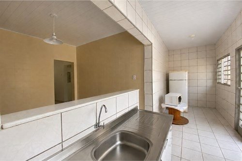 Casa 2 quartos com edícula - Jardim Santa Maria — foto 3